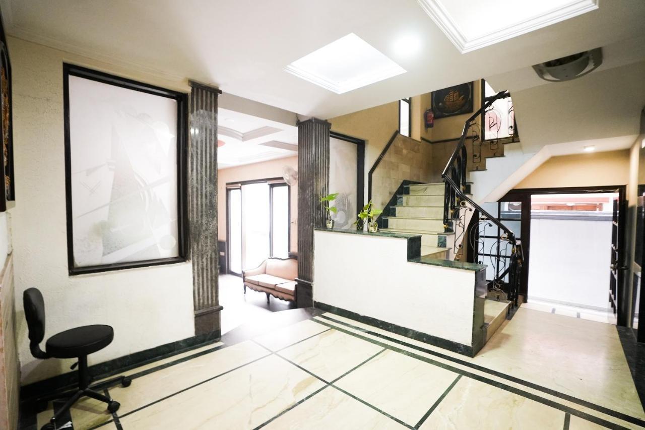 Stay Well Hotels & Homes Gurgaon Buitenkant foto